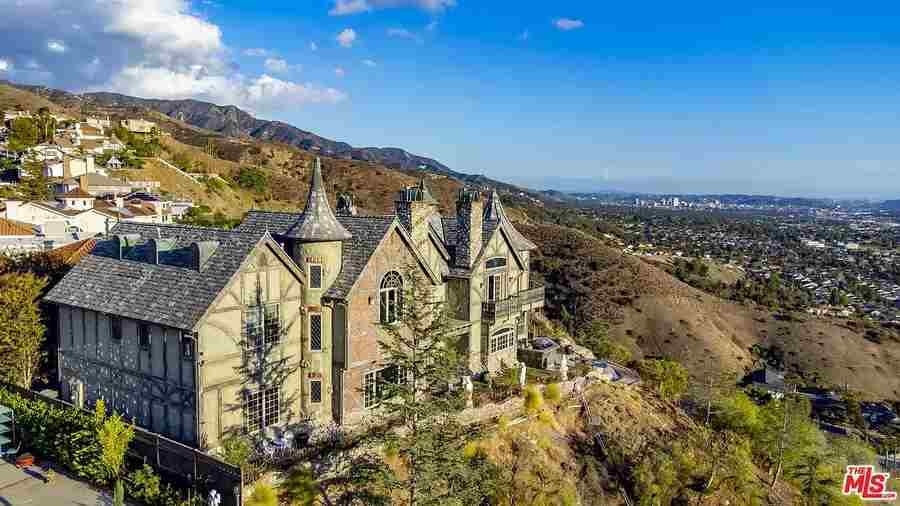 Alternative Living Our Favorite Unique Zillow Listings on the Market